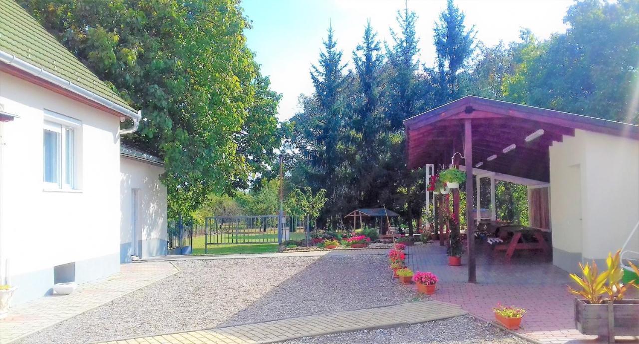 מלון Bogács Kristaly Vendeghaz מראה חיצוני תמונה
